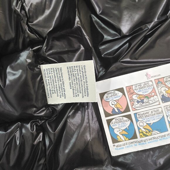 Moncler Padded Logo-Patch Gilet - Picture 10 of 12